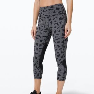Lululemon Pace Rival High-Rise Crop 22" Labyrinth Black SZ 6 Luxtreme BLK WHITE